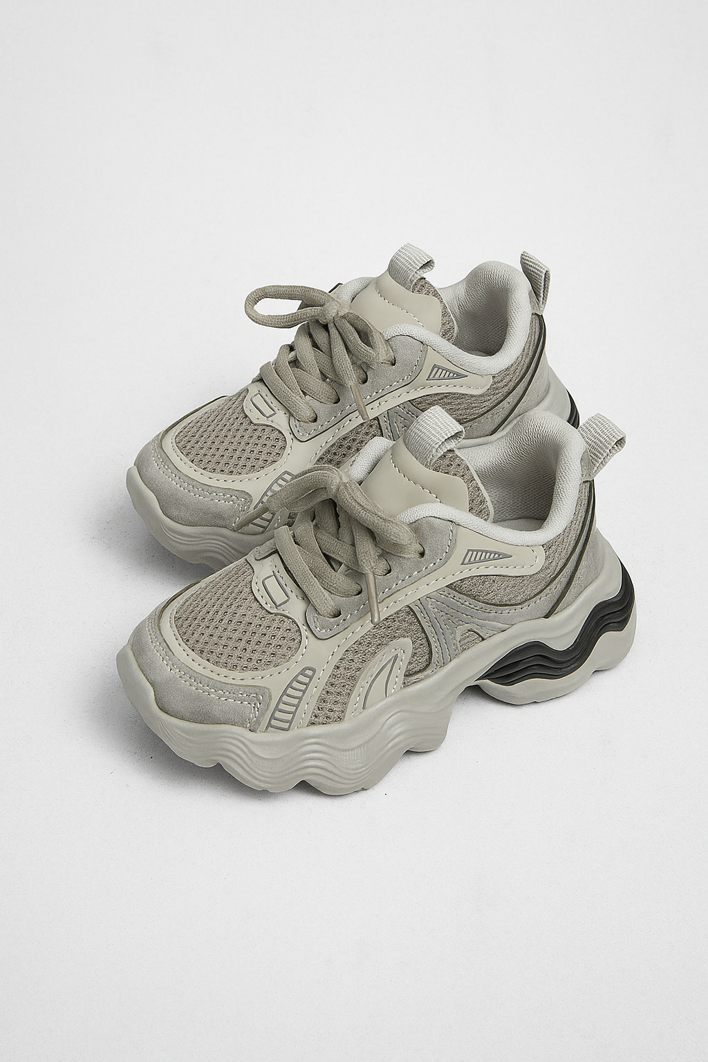 Saint London Studios Mini x Grey Step